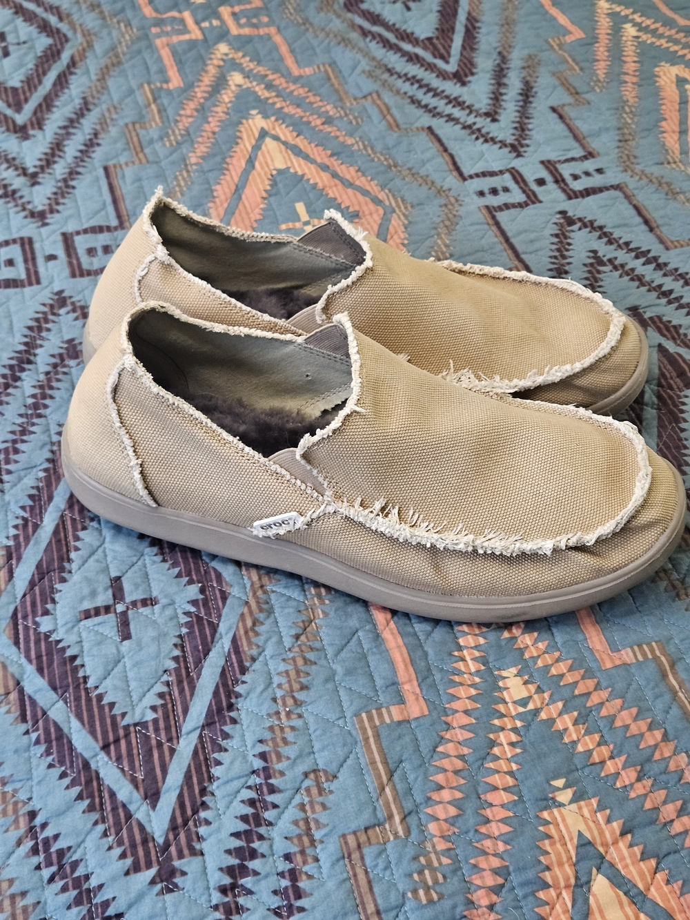 CROCS Men's Frayed Slip-On Loafers With Sheepskin Insoles